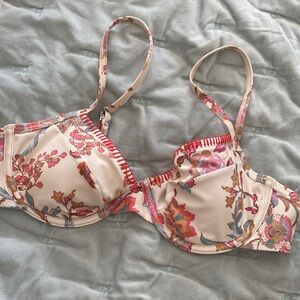 Cupshe Dreamy Garden Floral Print Underwire Bikini top